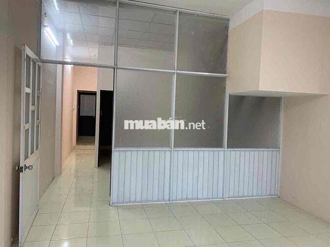 Nhà Cho Thuê Hẻm xe hơi, 1 trệt, 1 gác, 1 lầu, 2 PN, 2 WC