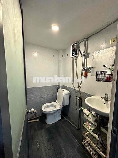 Nhà NC full nội thất ngay trung tâm Quận 1