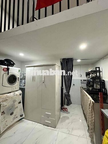 Nhà NC full nội thất ngay trung tâm Quận 1