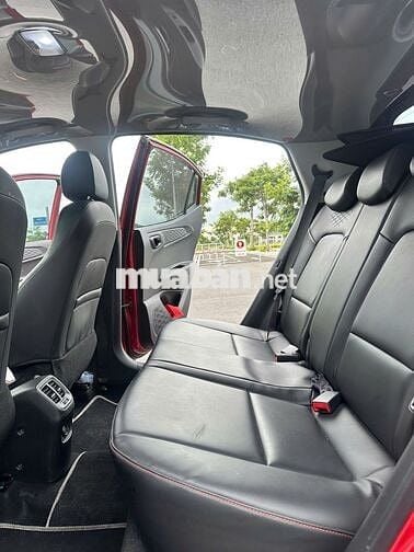 Hyundai i10 2022 1.2CVT Đỏ 24.000km