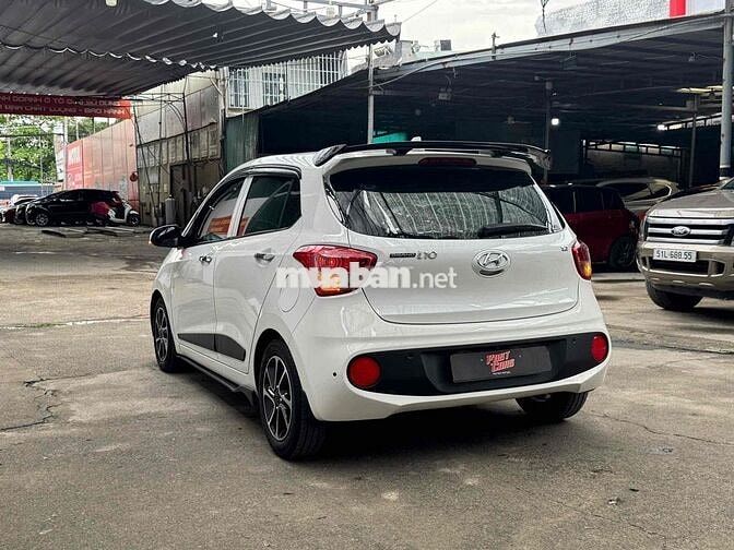 Hyundai Grand i10 AT 2020 Trắng odo 49.000 km