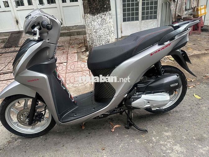 Honda Vision 2017 Bạc