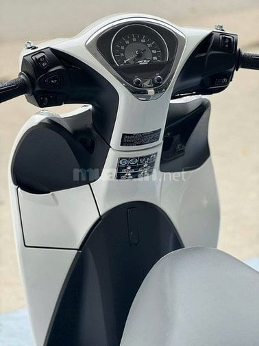 Bán xe Sh mode Trắng 125 đời 2022-23 Còn mới như hình