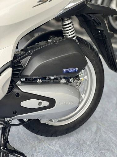 Bán xe Sh mode Trắng 125 đời 2022-23 Còn mới như hình