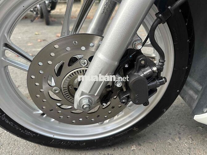 Honda SH 160i 2024 Trắng đen