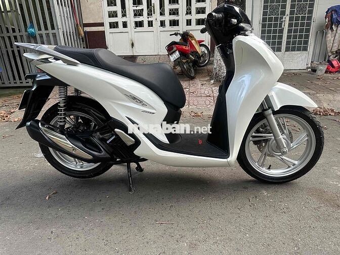 Honda SH 160i 2024 Trắng đen