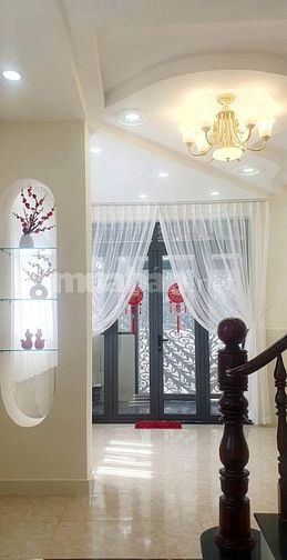 Nhà mới 3PN Dương Bá Trạc P2Q8 khu buôn bán tại nhà đượ