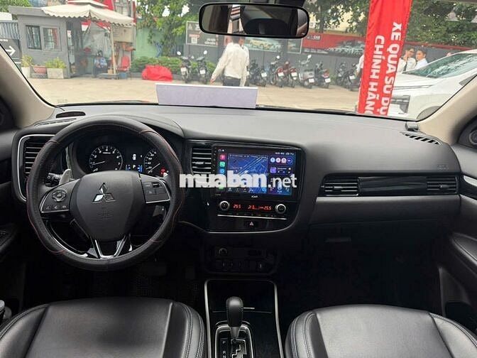 Mitsubishi Outlander 2021 Đen, xe mới keng rất đẹp