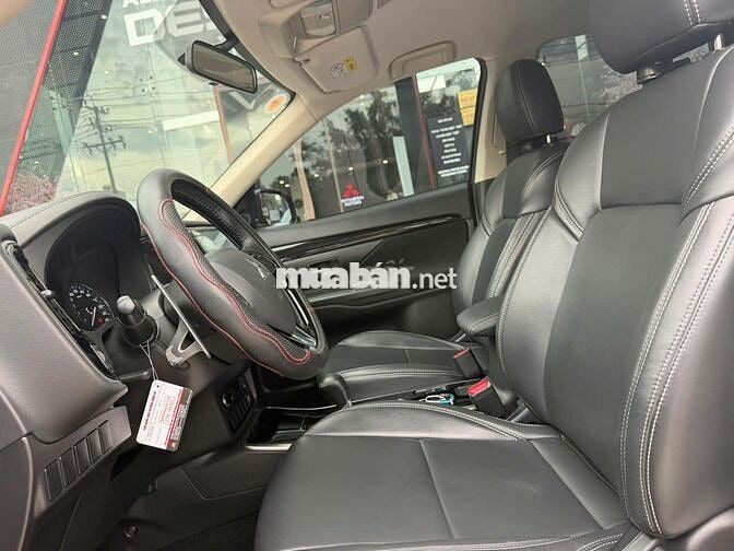 Mitsubishi Outlander 2021 Đen, xe mới keng rất đẹp