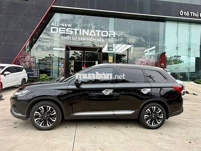 Mitsubishi Outlander 2021 Đen, xe mới keng rất đẹp