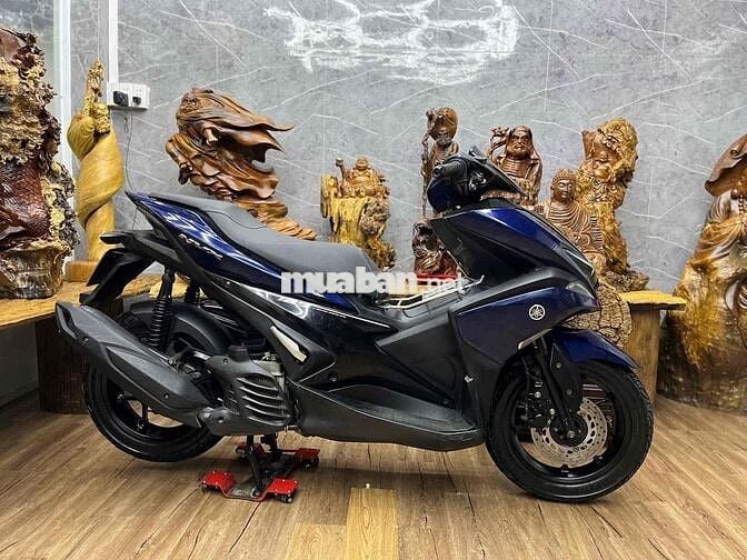 Yamaha NVX 125VVA phanh ABS, khoá smartkey