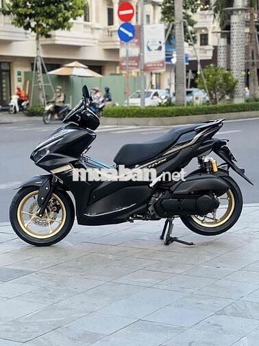 Yamaha NVX V2 2022 Đen Đặc biệt