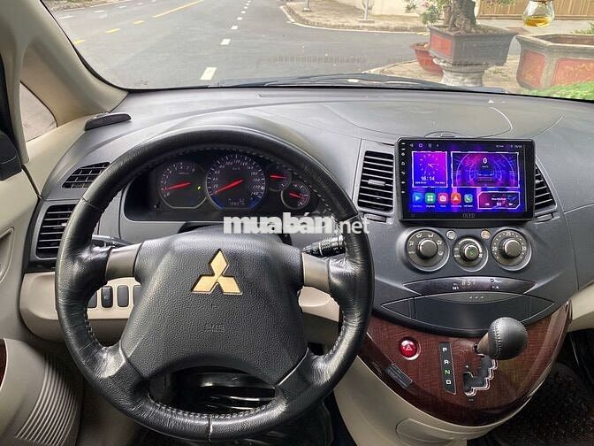 Gia đình đổi xe cần bán Mitsubishi Grandis 2009