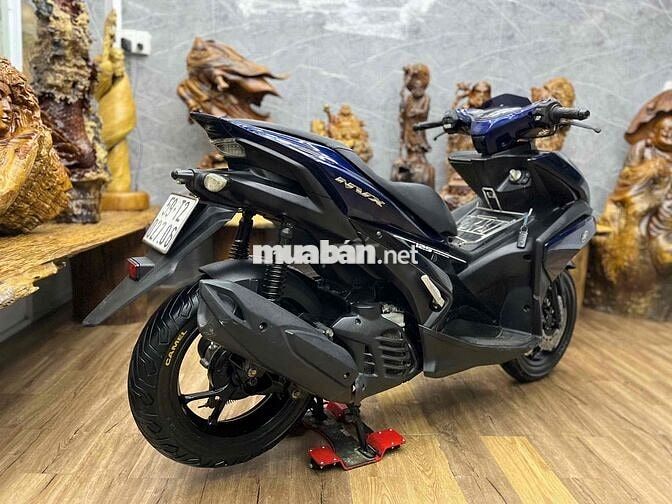 Yamaha NVX 125VVA phanh ABS, khoá smartkey
