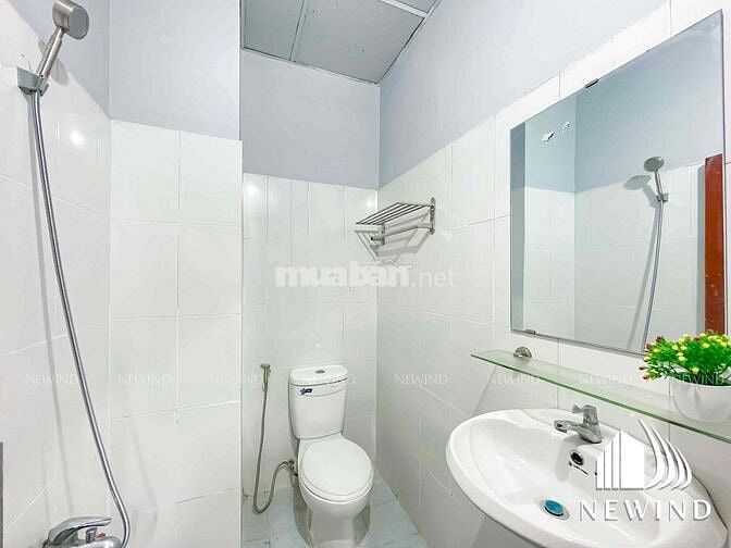 STUDIO BAN CÔNG NẰM GẦN NGAY TRUNG TÂM QUẬN 1 THUẬN TIỆN QUA LOTTE