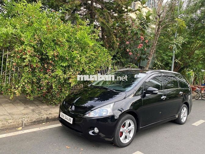 Gia đình đổi xe cần bán Mitsubishi Grandis 2009