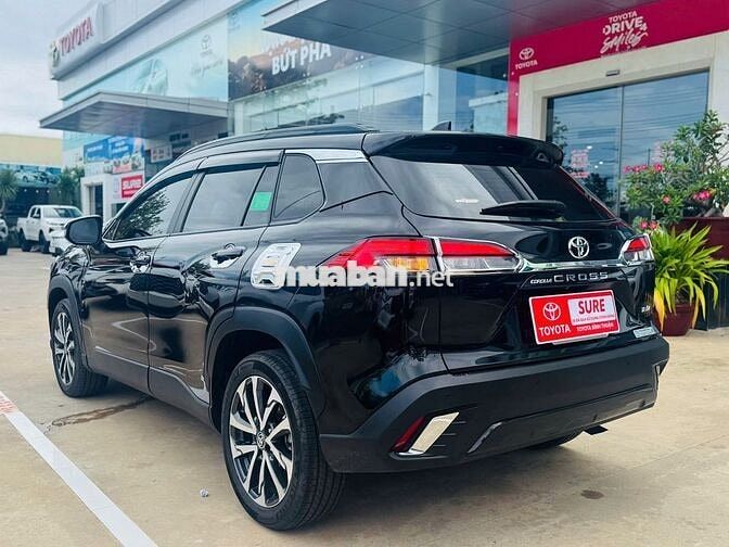 Toyota Cross 1.8V 2024 Đen