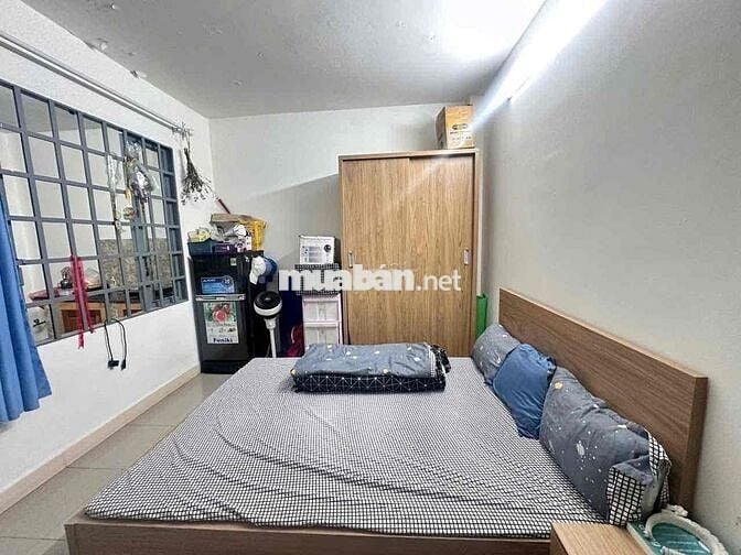 CHO THUÊ PHÒNG TÁCH BẾP, BAN CÔNG LỚN,GẦN CẦU PHÚ MỸ ( ƯU ĐÃI 1-2 TR )