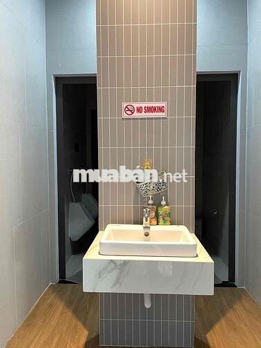 Mặt bằng rộng 90m² cạnh Sunrise City View Q7 –KD spa, văn phòng, shop