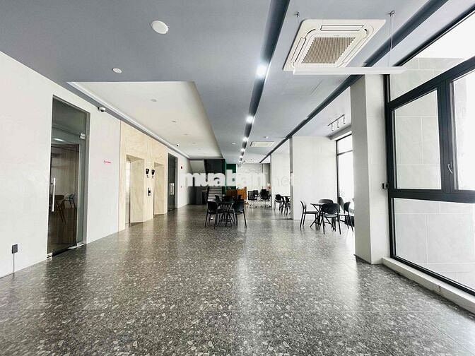 Mặt bằng rộng 90m² cạnh Sunrise City View Q7 –KD spa, văn phòng, shop