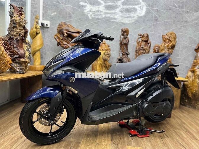 Yamaha NVX 125VVA phanh ABS, khoá smartkey