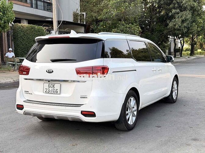 Kia Grand Sedona 2019 Trắng Full Dầu