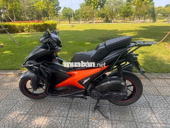 Yamaha NVX 155cc 2017 ABS Khoá Smart Key Đen cam