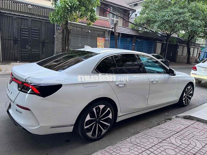 Vinfast Lux A 2.0 Turbo Premium Trắng/Kem Siêu Đẹp
