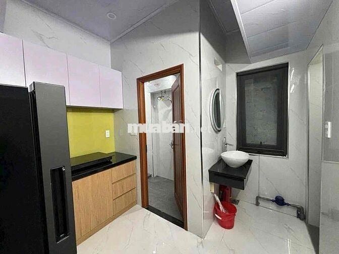 Cho thuê căn hộ mặt tiền Phan Châu Trinh-Hải Châu, full nội thất