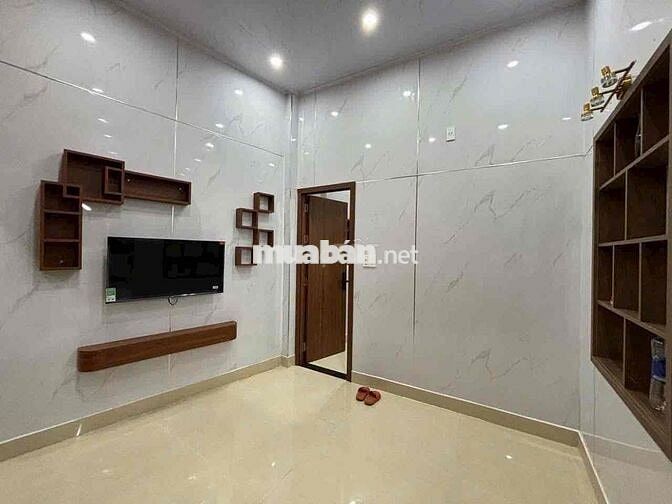 Cho thuê căn hộ mặt tiền Phan Châu Trinh-Hải Châu, full nội thất