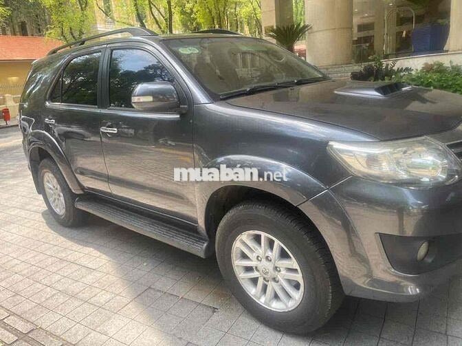 Em bán Toyota Fortuner 2014 Dầu - đẹp vô đối