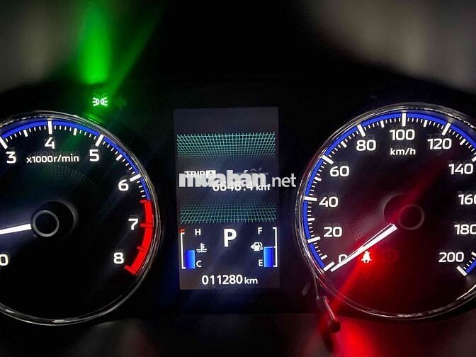 Mitsubishi Xpander Premium 2025 11200 km Trắng
