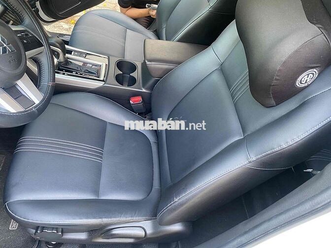 Mitsubishi Xpander Premium 2025 11200 km Trắng