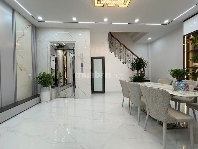 Nhà Lô góc đầu phố 139 Tam Trinh-Cầu Mai Động. MB40m2*5T Thang Máy. 