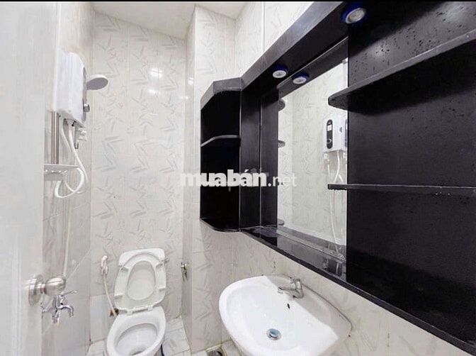 CĂN HỘ STUDIO  BAN CÔNG SIÊU RỘNG 35M2 TẠI TRẦN DOÃN KHANH - QUẬN 1