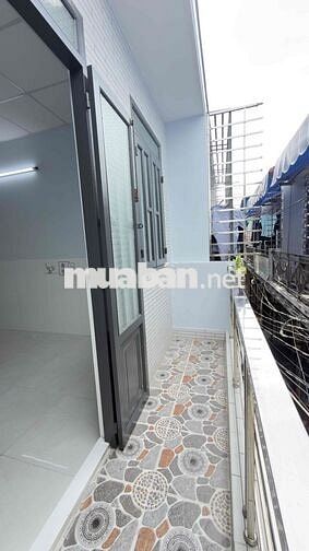 Nhà Bán CHÍNH CHỦ,1Trệt,1Lầu,2Pn,2Wc,có BanCông,có cửa hậu, góc Phố