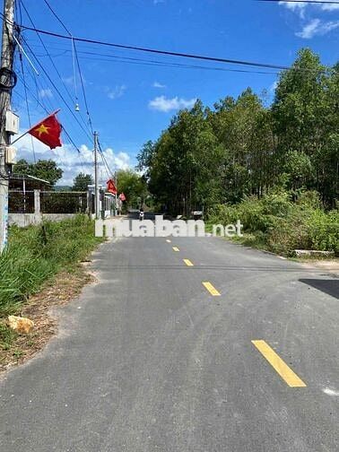 Bán gấp đất ngay Ủy Ban Châu Pha