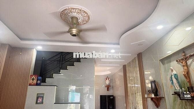 NHỈNH 4 TỶ + NHÀ 3 TẦNG 4PN HXH QUAY ĐẦU ĐƯỜNG SỐ 8 LINH XUÂN  HCM