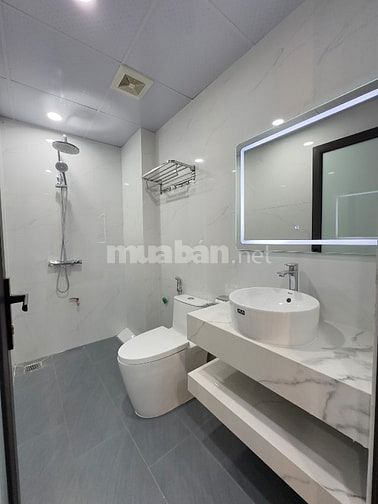 Nhà Lô góc đầu phố 139 Tam Trinh-Cầu Mai Động. MB40m2*5T Thang Máy. 