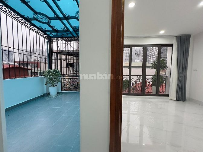 Nhà Lô góc đầu phố 139 Tam Trinh-Cầu Mai Động. MB40m2*5T Thang Máy. 