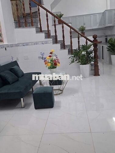 NHÀ 2 MẶT TIỀN SỔ RIÊNG KHU VỰC CẦU LỚN HÓC MÔN CẦN BÁN GẤP