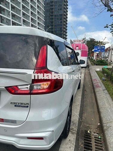 Suzuki Ertiga Hybrid 2024 10000 km Trắng