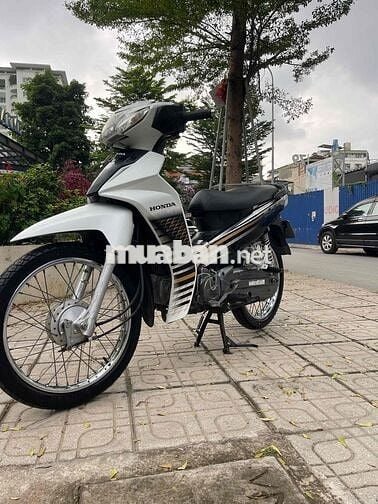 Honda Wave Blade màu Trắng