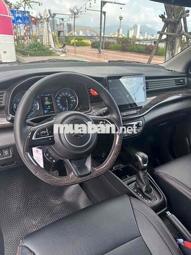Suzuki Ertiga Hybrid 2024 10000 km Trắng