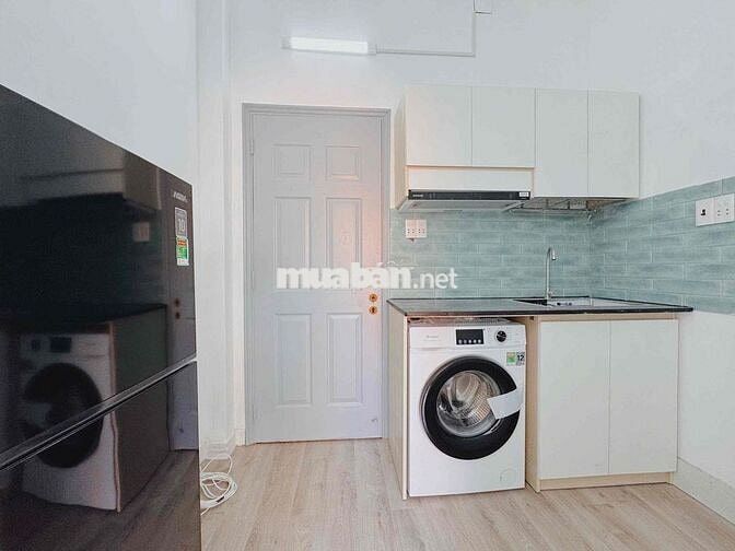CĂN HỘ BAN CÔNG 1PN MỚI KENG GIÁ OKE NGAY TRUNG TÂM ĐI QUẬN 1 QUẬN 3