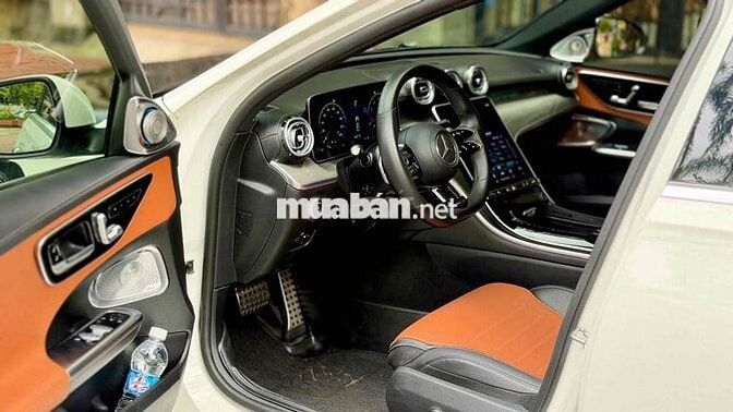 Mercedes-Benz C300 AMG 2021 Trắng