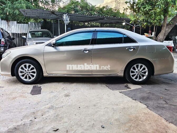 Toyota Camry 2013 2.0 Vàng cát