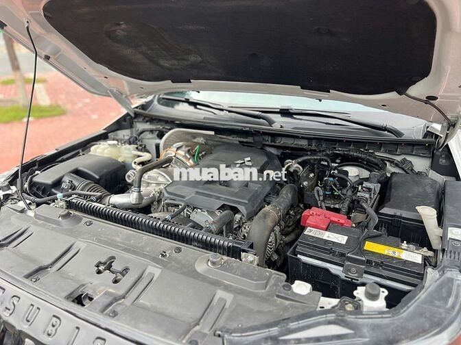 Mitsubishi Triton Athlete 2024 64.000 km