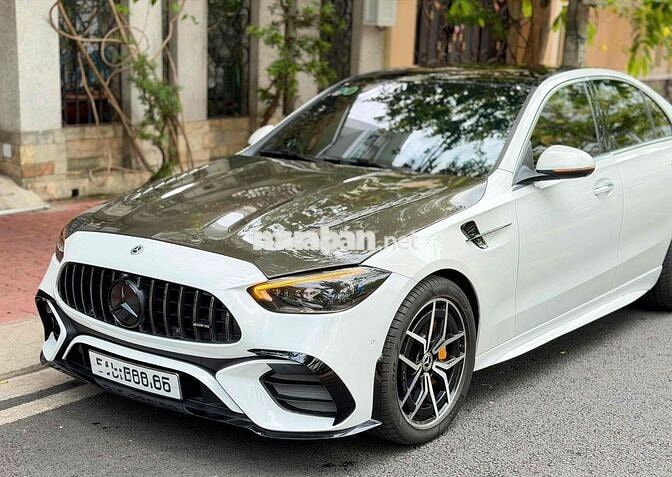 Mercedes-Benz C300 AMG 2021 Trắng