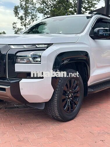MITSUBISHI TRITON ATHLETE 2 CẦU – MODEL MỚI NHẤT